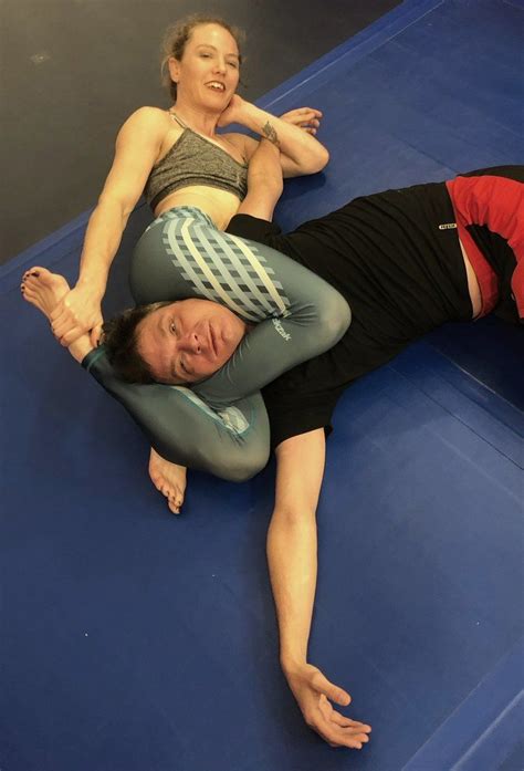 Mixed Headscissors in Male vs Female Wrestling